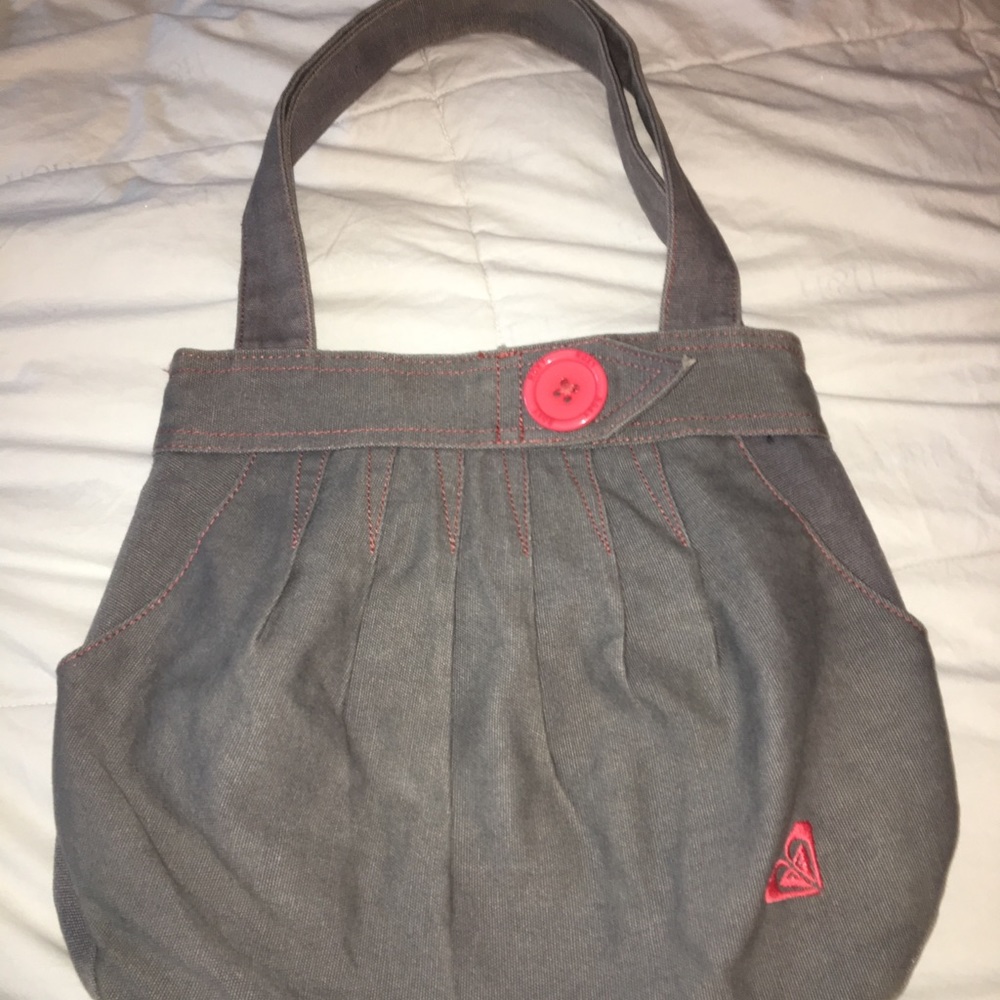 Roxy tote bag with button